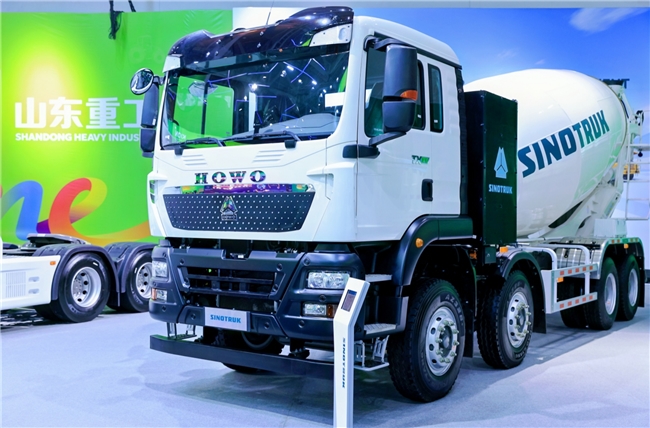 “全流程”赋能基建！中国重汽硬核装备，护航大型工程每一环